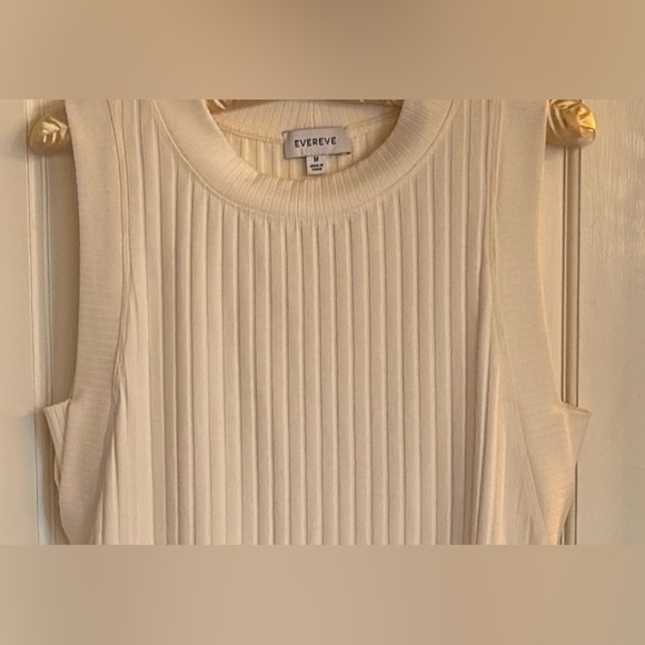 EVEREVE Ivory Ribbed Shell Sleeveless Sweater Tank Top Neutral Minimalist SZ M - Picture 3 of 8